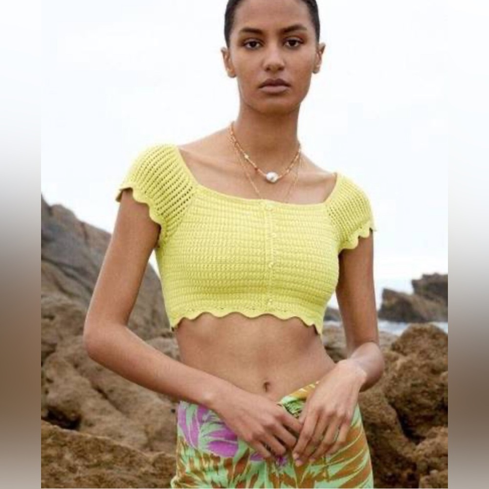 ZARA Lime Green Crochet Knit Scallop Hem Crop Top